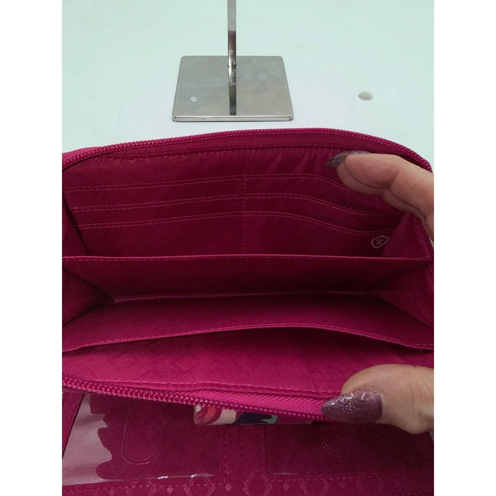 Vera Bradley Pink Floral Quilted Cotton Turn Lock Wallet Organizer - Picture 9 of 12